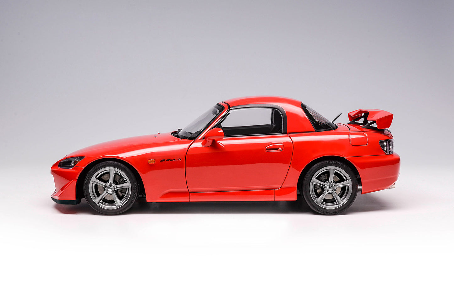 Pre Order 1/18 Motorhelix Honda S2000 Type-S AP2 2007 JDM Diecast Full Open with Engine Model