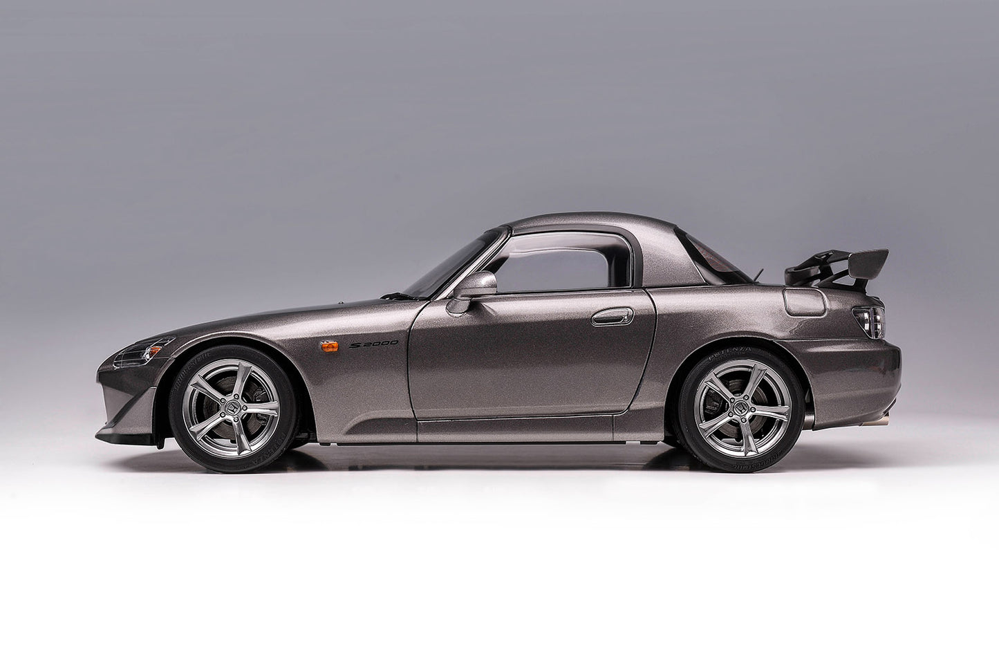 Pre Order 1/18 Motorhelix Honda S2000 Type-S AP2 2007 JDM Diecast Full Open with Engine Model