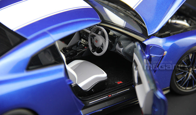 1/18 Motorhelix Nissan Skyline GT-R R35 50th Anniversary Diecast Full Open with Engine Model