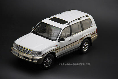 1/18 FAW Toyota Land Cruiser LC100 V6 White Full Open Diecast